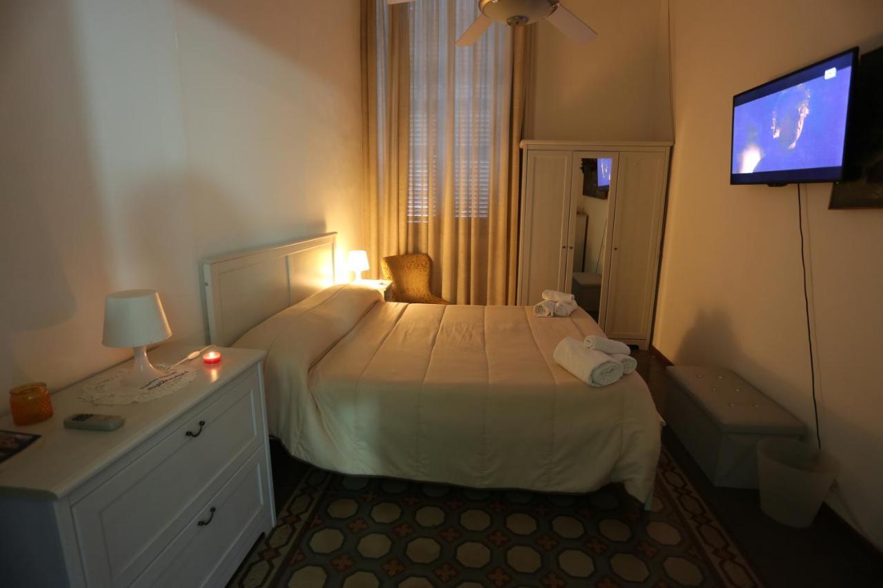 A Casa Di Laura Bed & Breakfast Catania Exterior photo